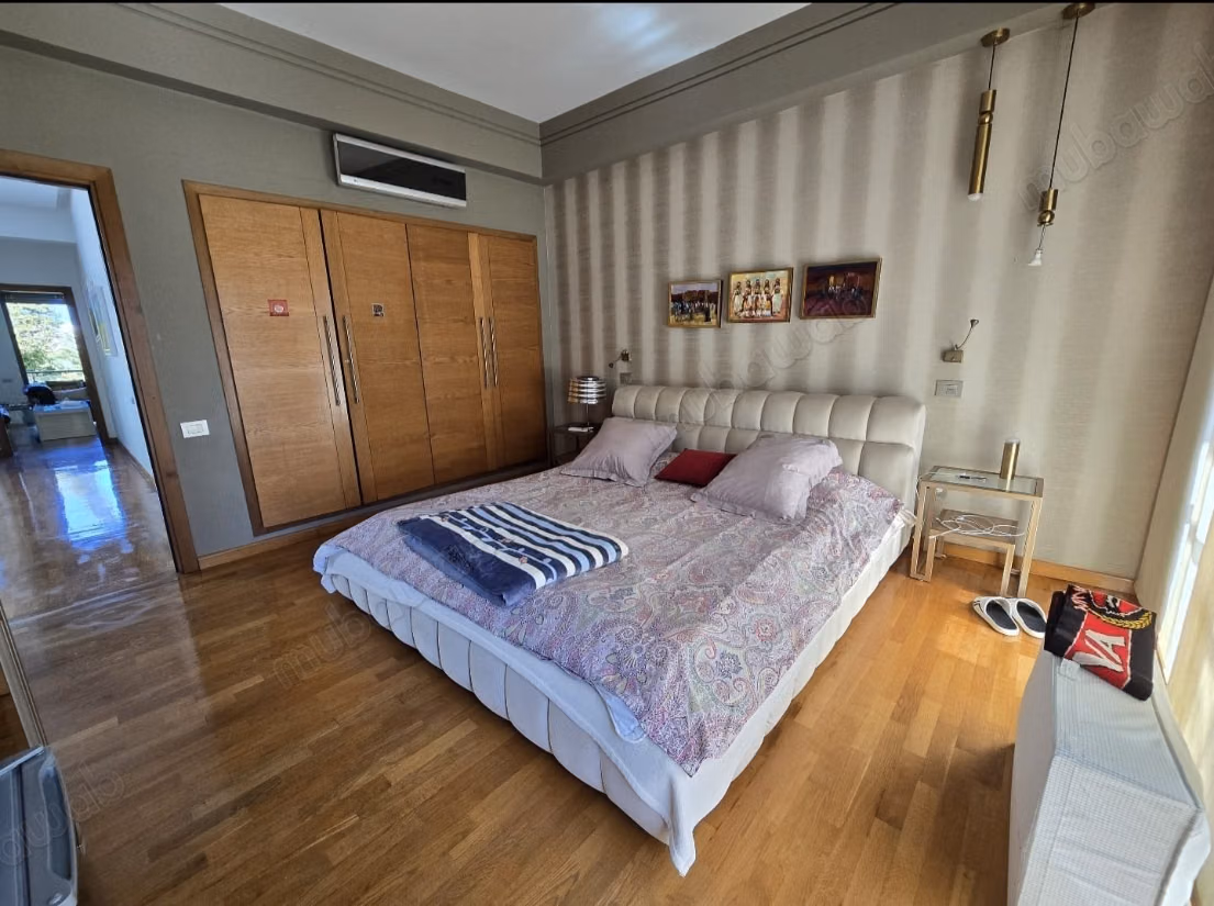High-end villa for sale in Ain Diab. Area 664 m². Well furnished
