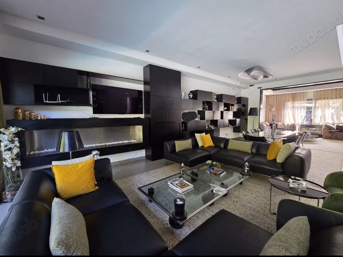 High-end villa for sale in Ain Diab. Area 664 m². Well furnished