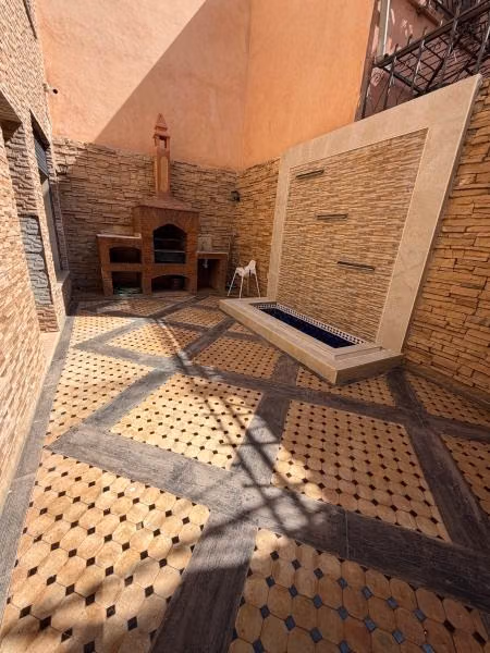Villa de luxe à louer à Hay Targa. 7 pièces. Meublé