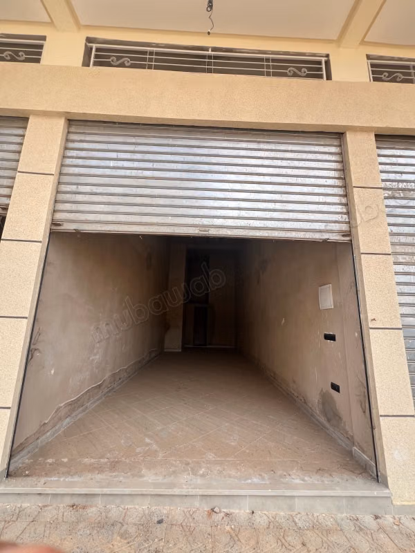 Propriétés commerciales à louer sur la route Immouzer. Superficie totale 36 m²