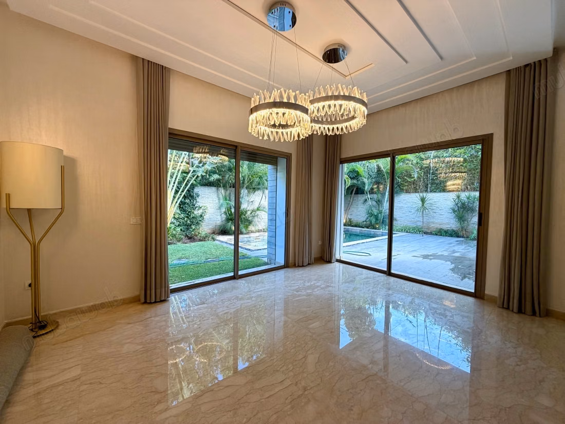 Villa for sale in California
