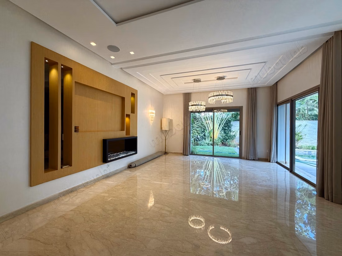 Villa for sale in California