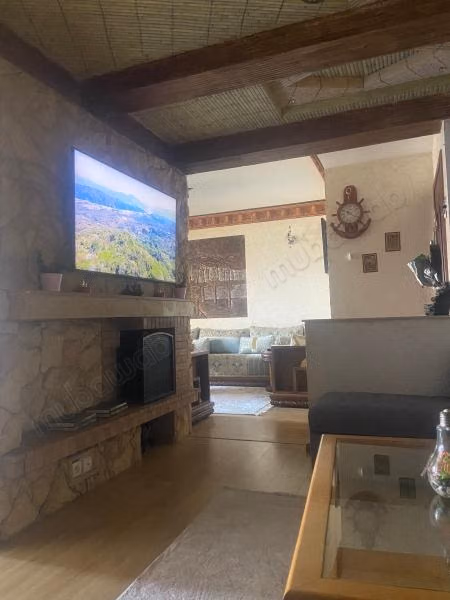 Superbe appartement à louer à Wifak.
Surface de 110 m²