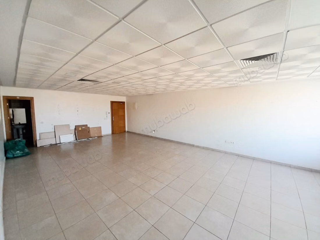 63 m2 Office for Rent – Commercial Location