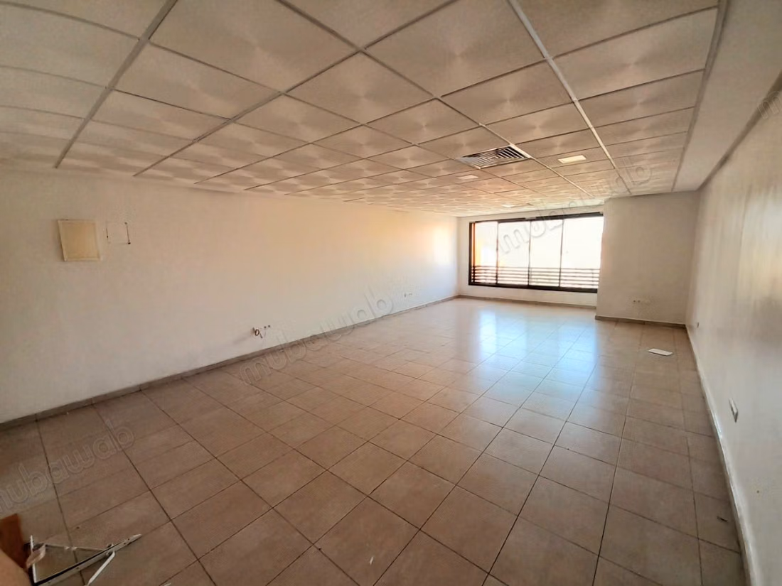 63 m2 Office for Rent – Commercial Location