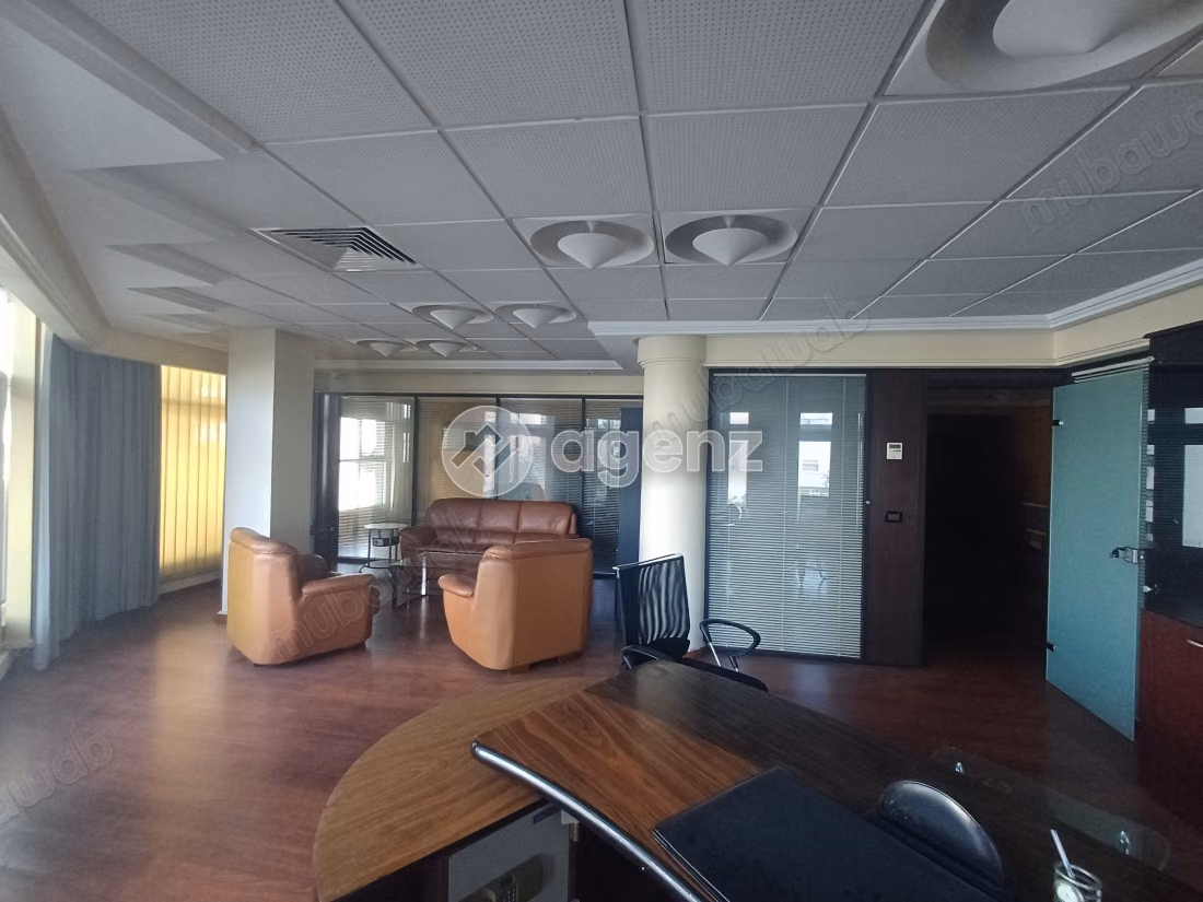 Bureau à vendre 134 m² 
Les Hôpitaux Casablanca