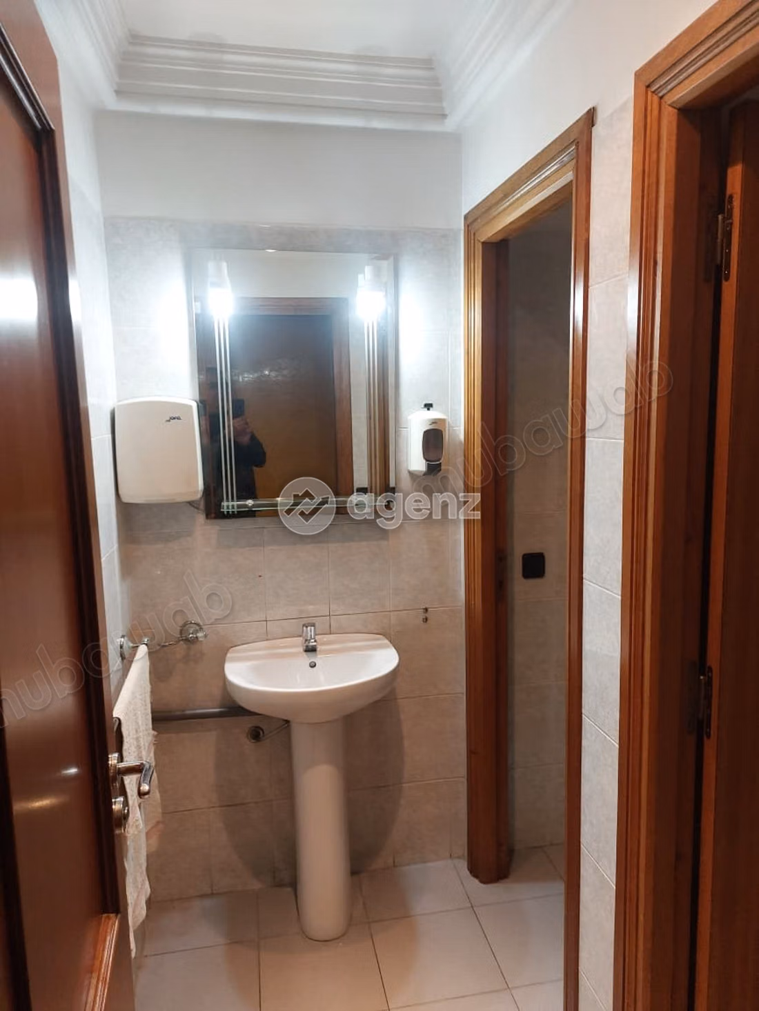 Bureau à vendre 134 m² 
Les Hôpitaux Casablanca
