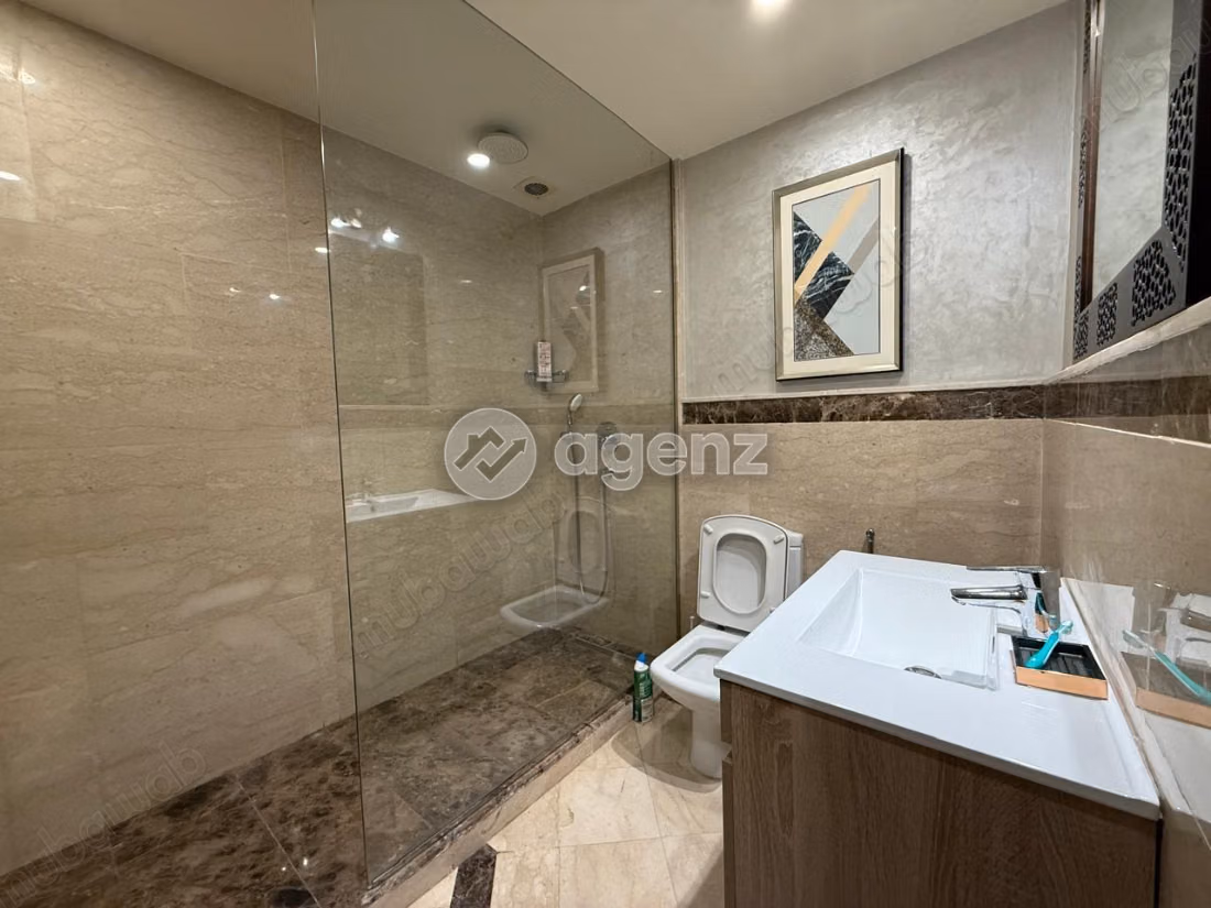 Appartement à louer 300 m², 4 chambres 
Racine Casablanca