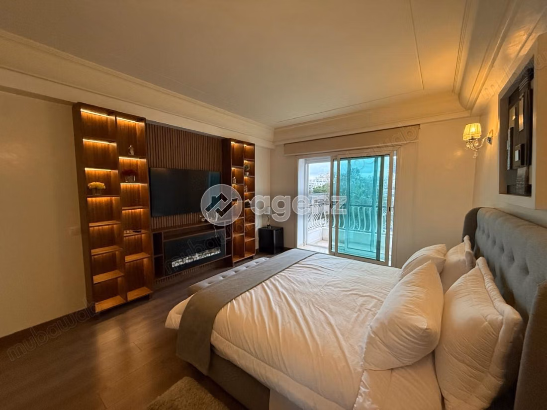 Appartement à louer 300 m², 4 chambres 
Racine Casablanca