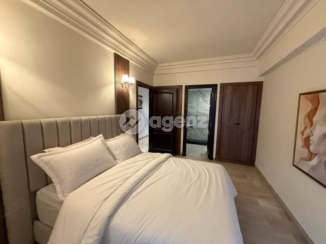 Appartement à louer 300 m², 4 chambres 
Racine Casablanca