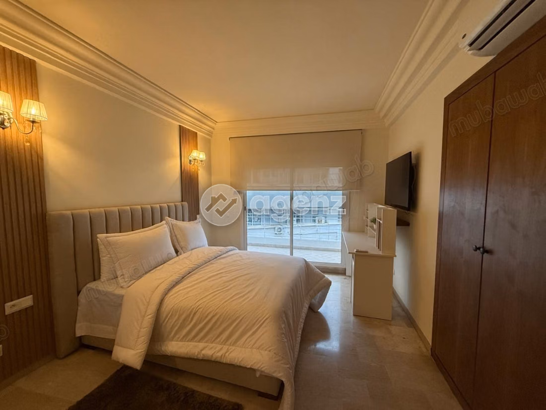 Appartement à louer 300 m², 4 chambres 
Racine Casablanca