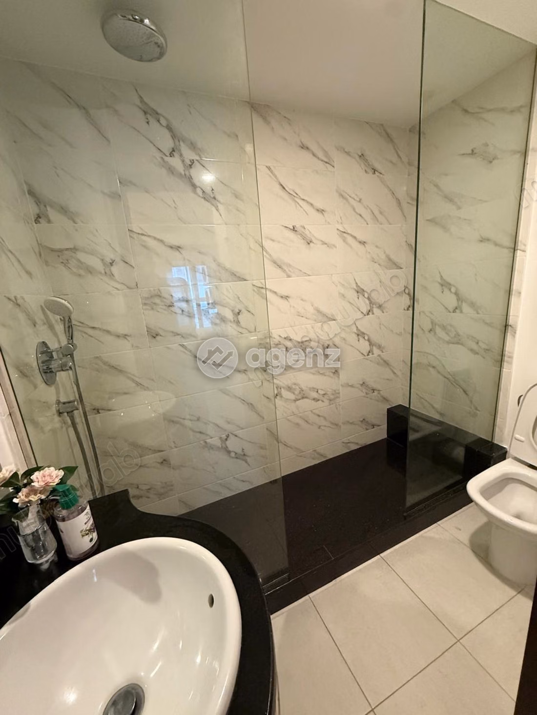 Appartement à louer 300 m², 4 chambres 
Racine Casablanca