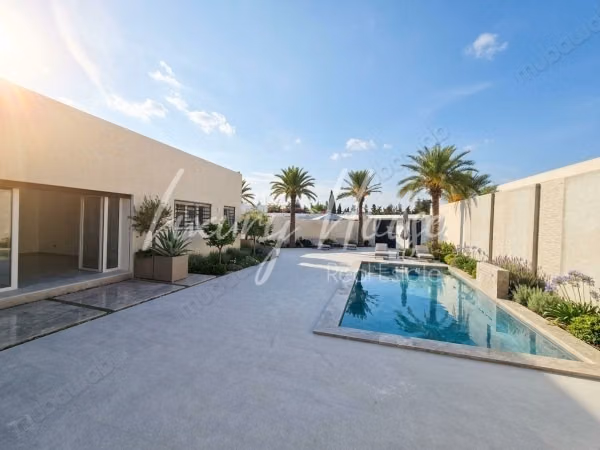 Villa jamais habitée S3 plain pied avec piscine et