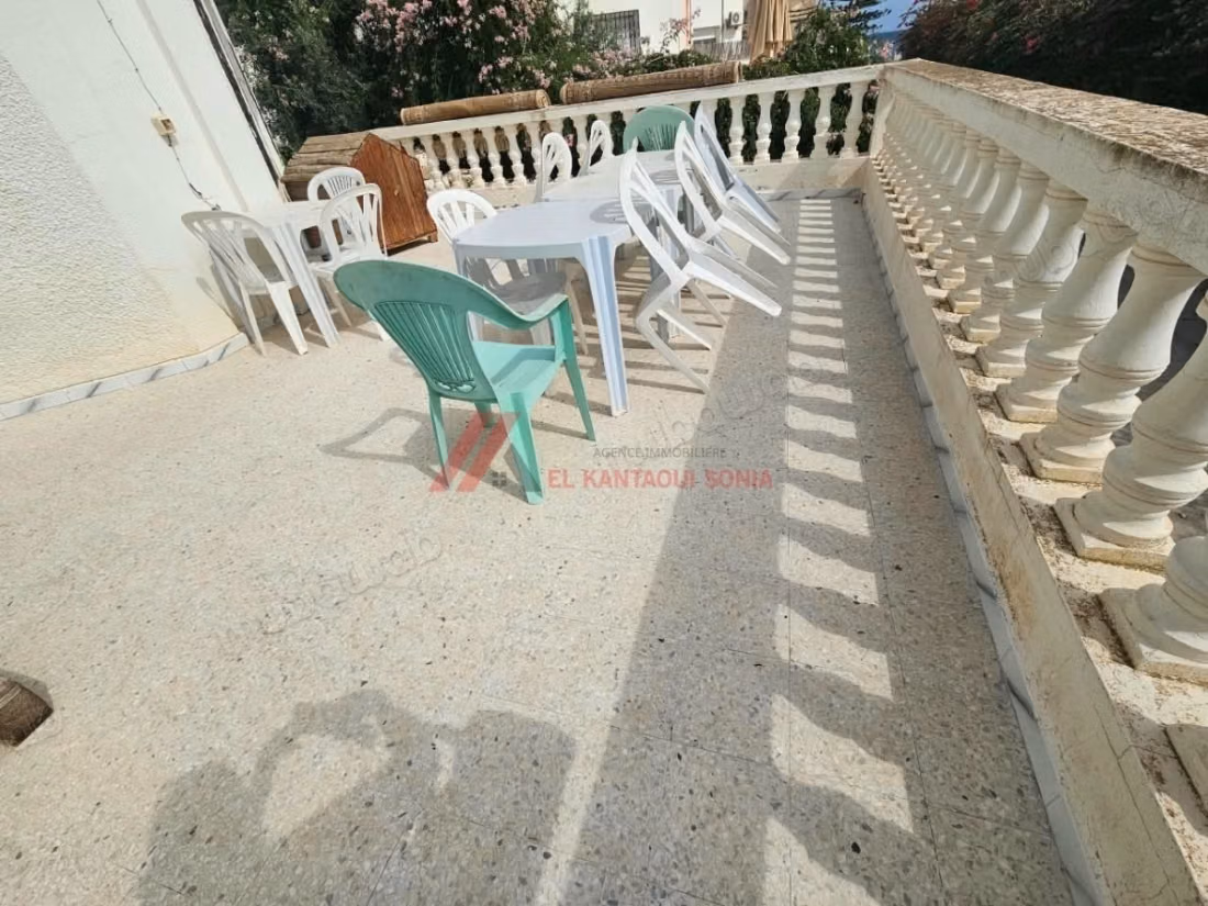 A vendre une villa à chatt mer côté mer
