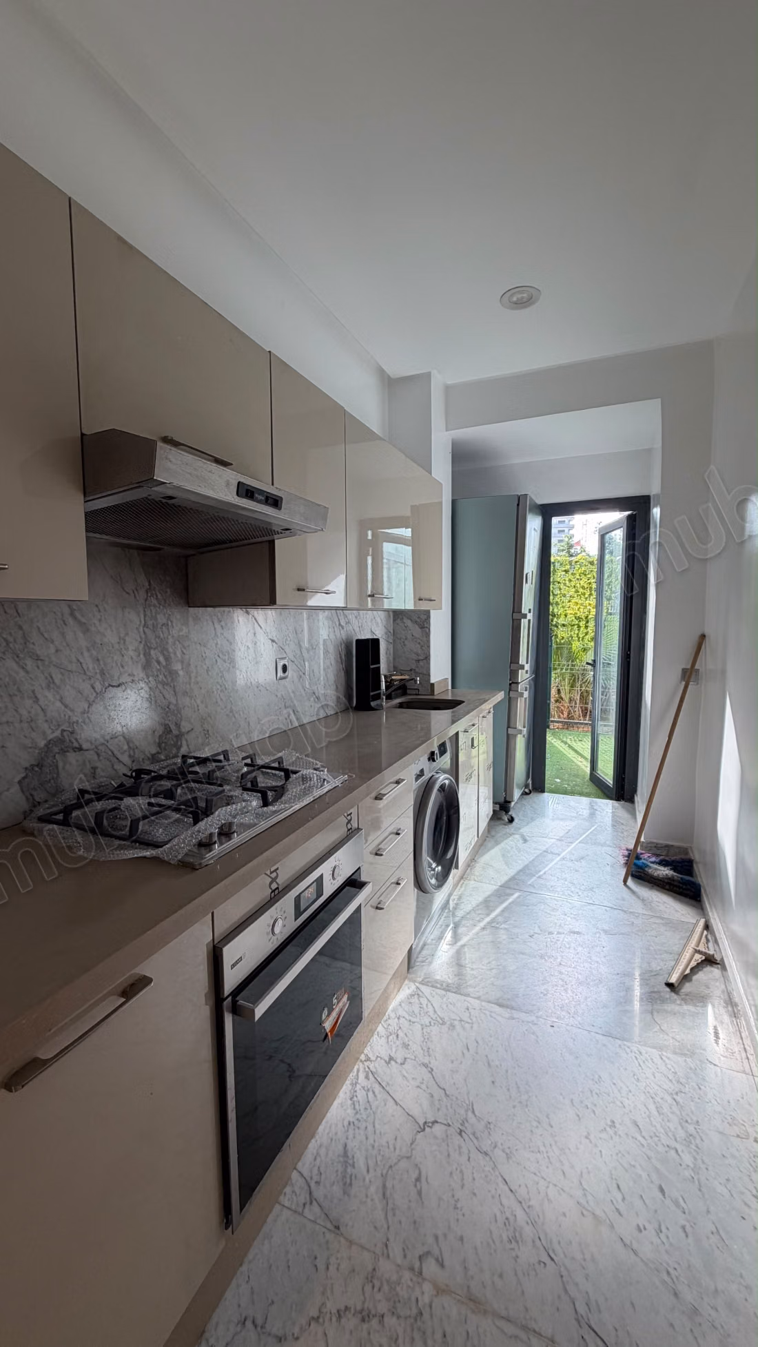 Te koop appartement op de begane grond in CFC