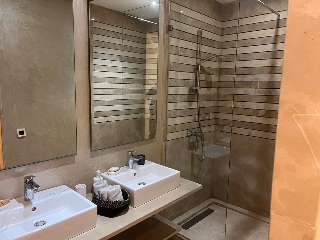 Apartment for rent in Anfa. Total area 160 m². Well furnished