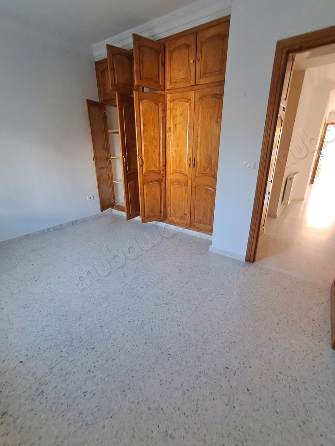 Piano in affitto a Cité Ennasr 2. Superficie 120 m²