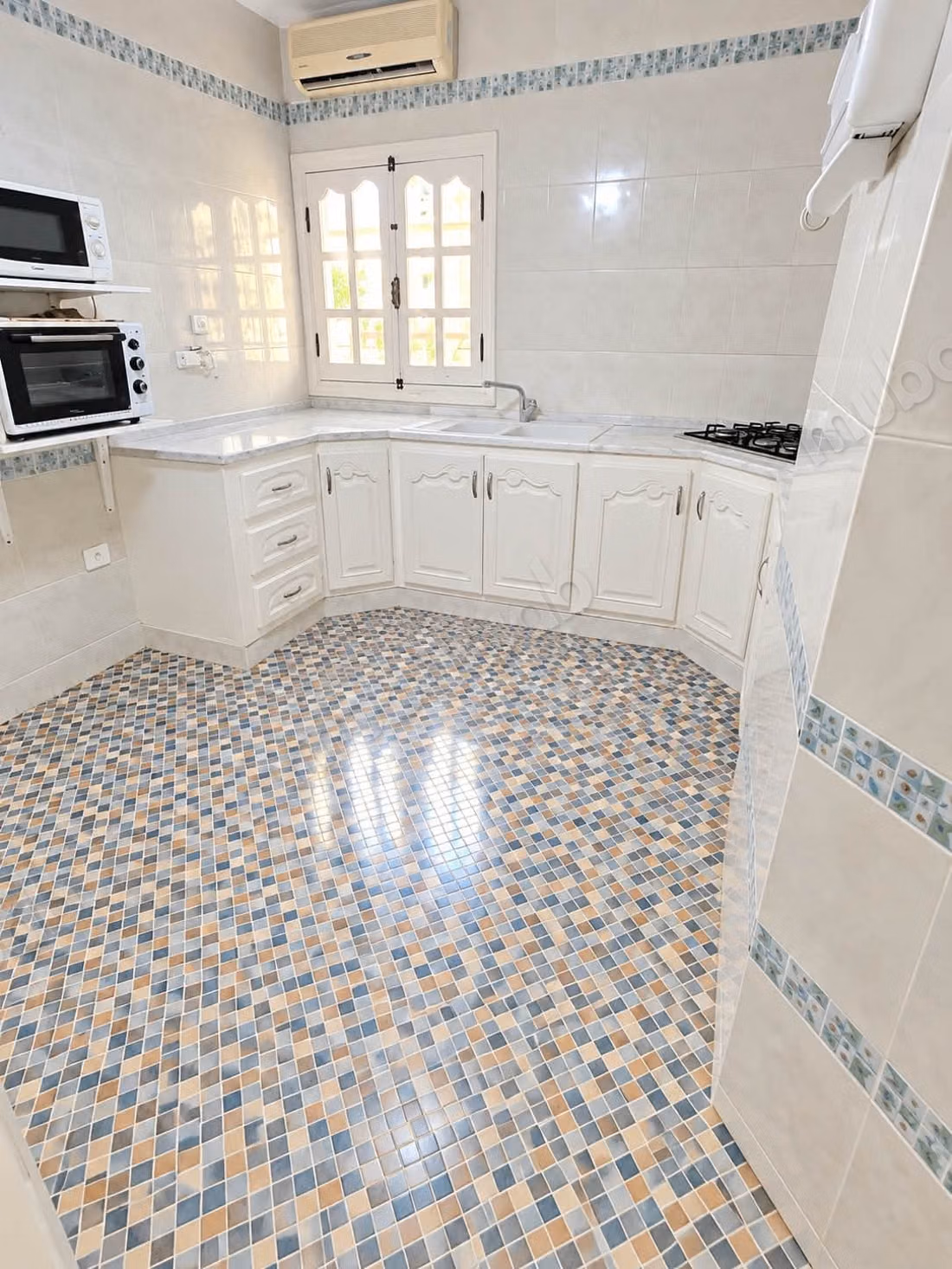 Appartement en location à Cité Ennasr 2