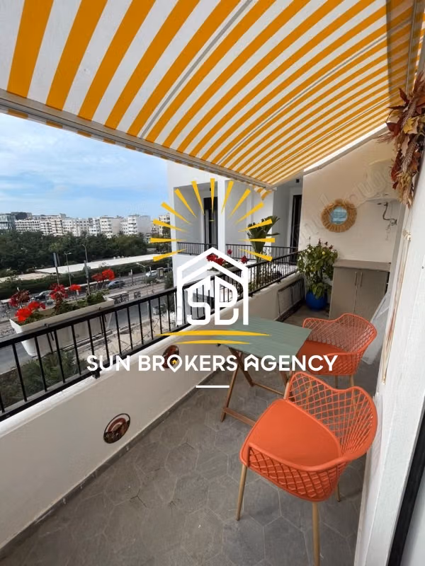 Studio neuf terrasse 2 min cfc