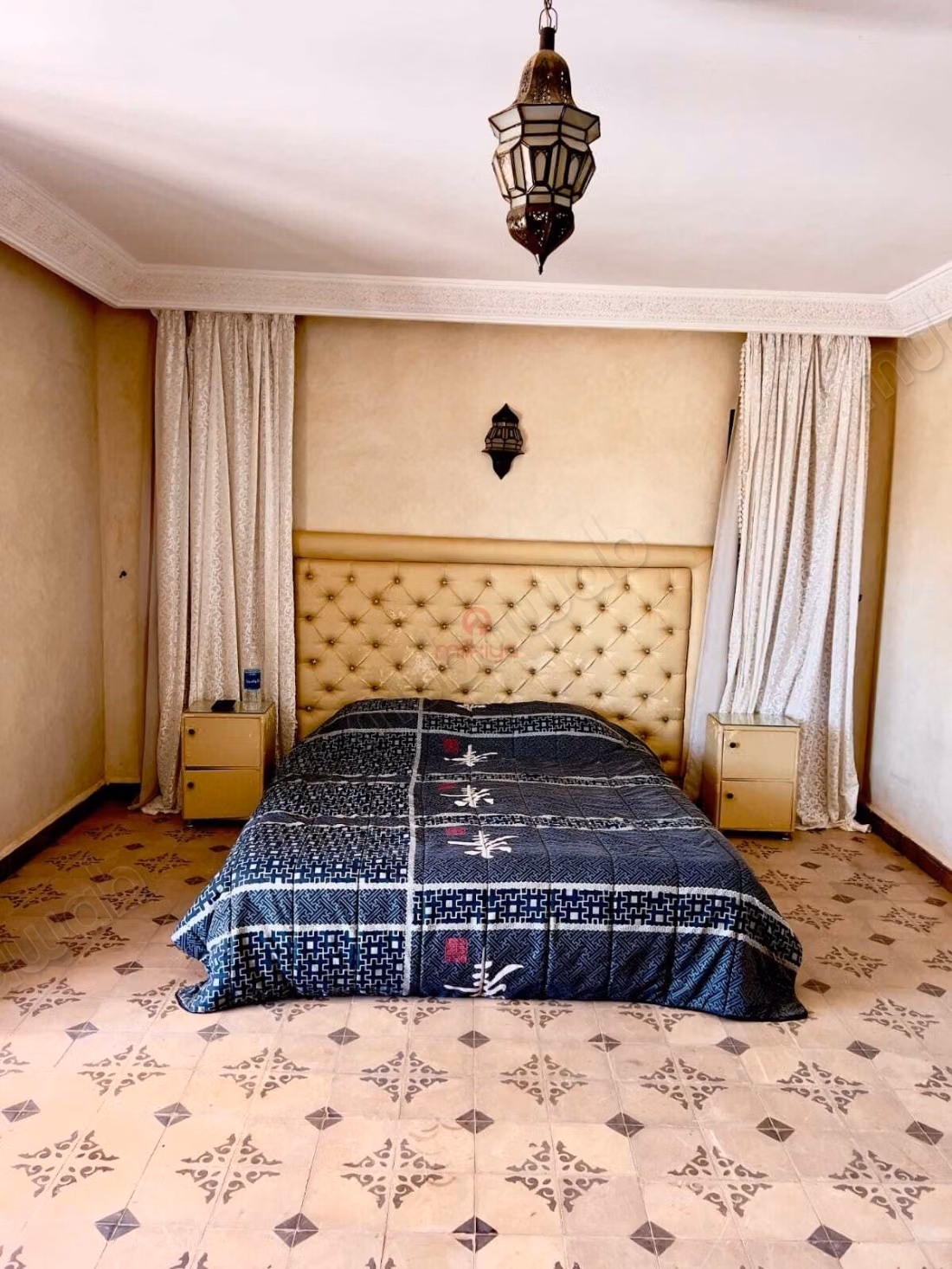 Sale Villa on Fes Road