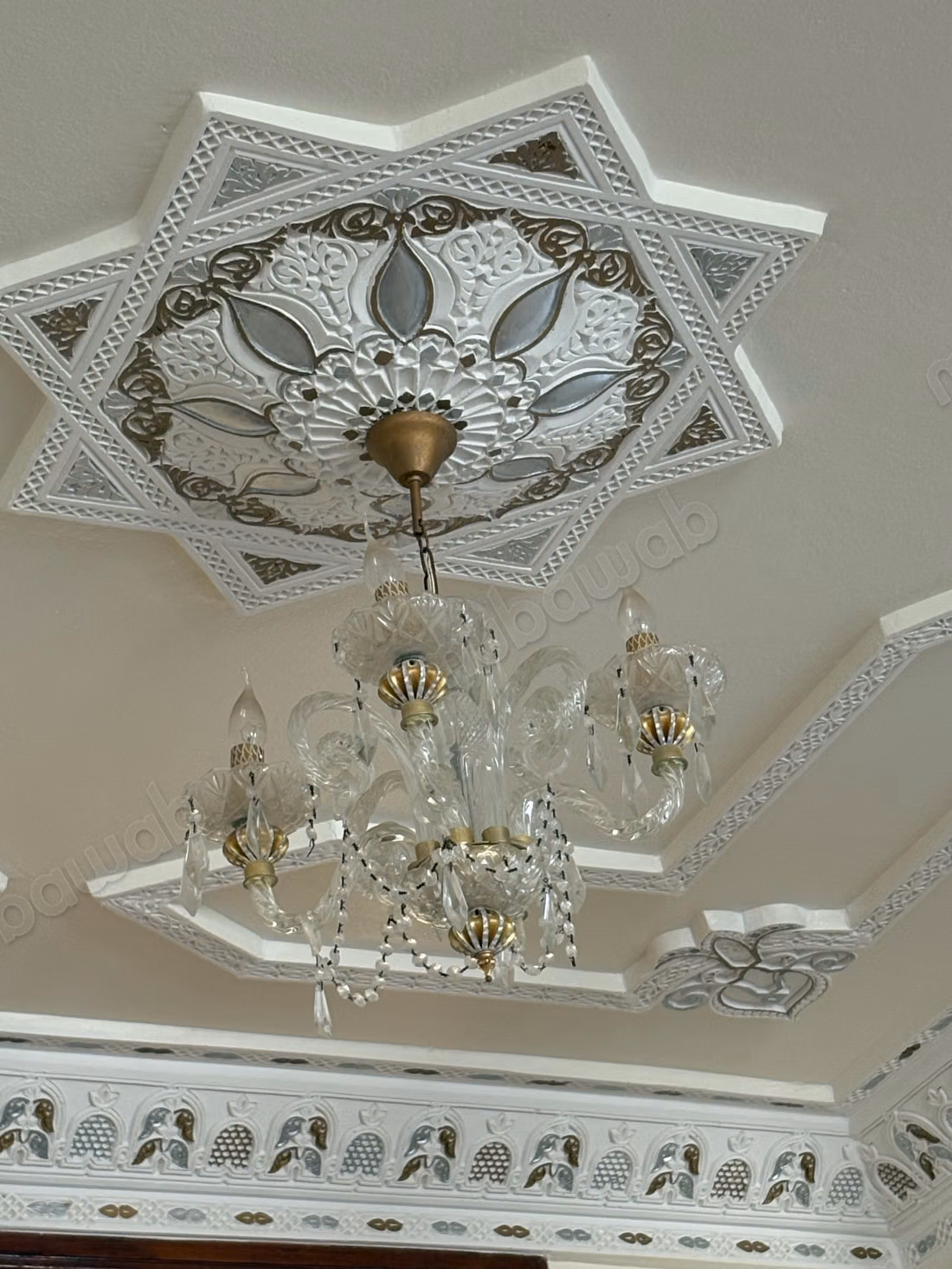 High-end house for sale in Moulay Bousselham. Area of 223 m². Terrace and garden