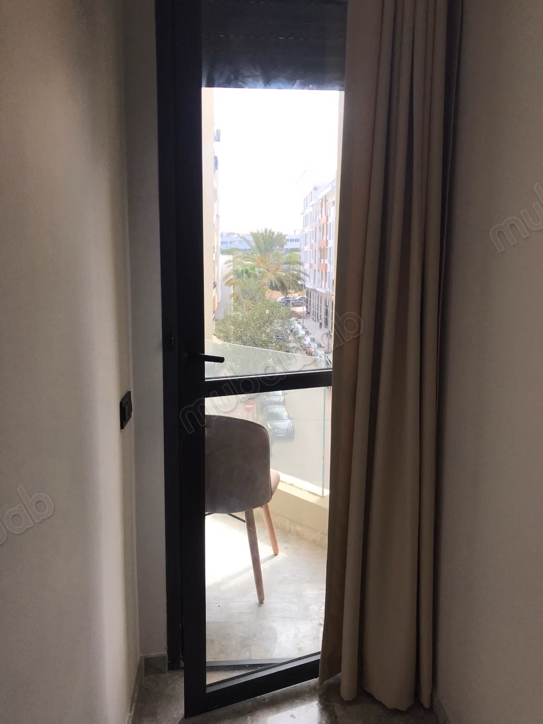 New furnished studio Abdelmoumen – parking, balcony