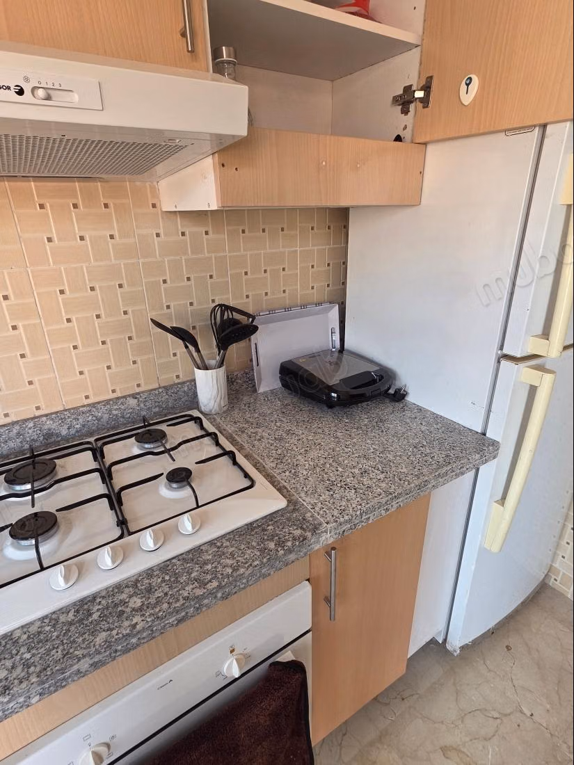 Appartements à louer à Al-Hara. 2 belles chambres. Avec ascenseur et balcon