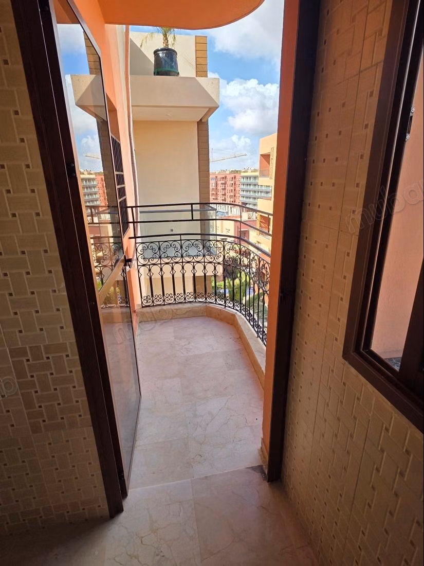 Appartements à louer à Al-Hara. 2 belles chambres. Avec ascenseur et balcon