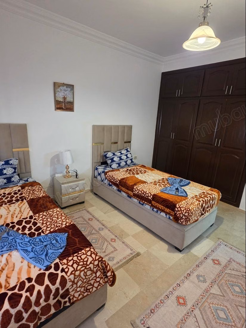 Appartements à louer à Al-Hara. 2 belles chambres. Avec ascenseur et balcon