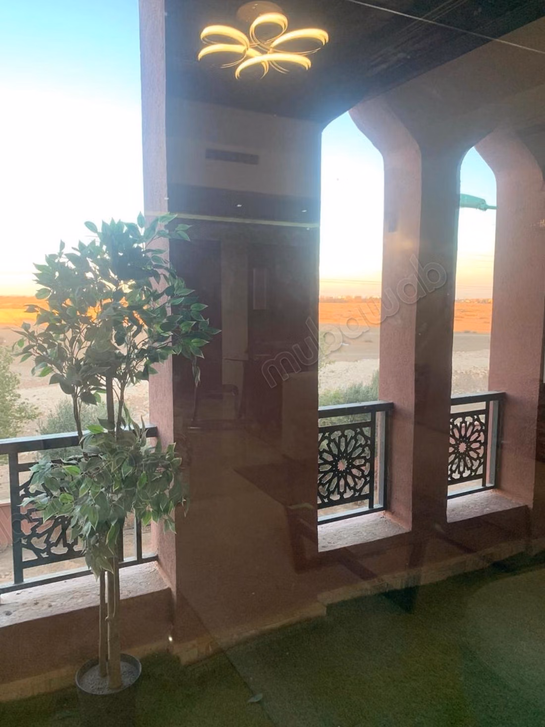 Location d'un appartement meublé, piscine