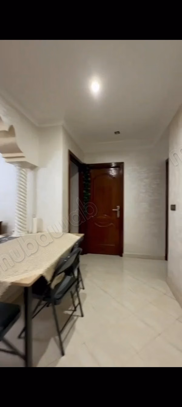 Appartement en location à Riad Oulad Mtaa. 
Surface totale 101 m²