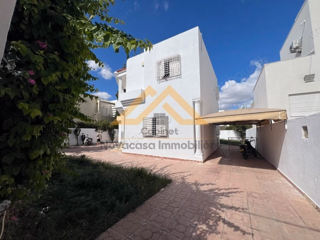 A louer villa avec jardin a sahloul 1