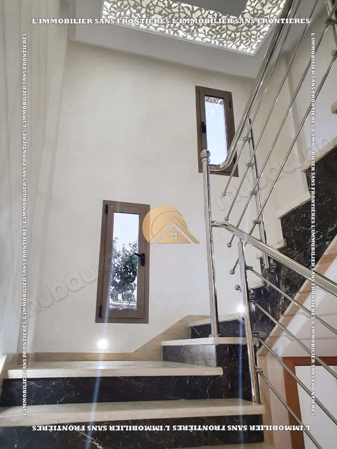 Villa meublée de 800 m² à louer à Targa – Grand jardin privé, piscine privée et beaux espaces de vie