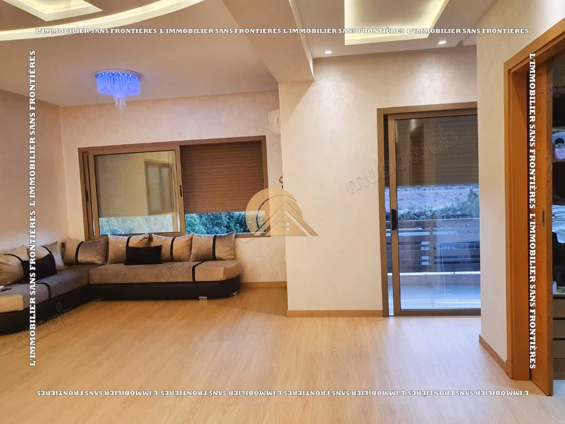 Villa meublée de 800 m² à louer à Targa – Grand jardin privé, piscine privée et beaux espaces de vie
