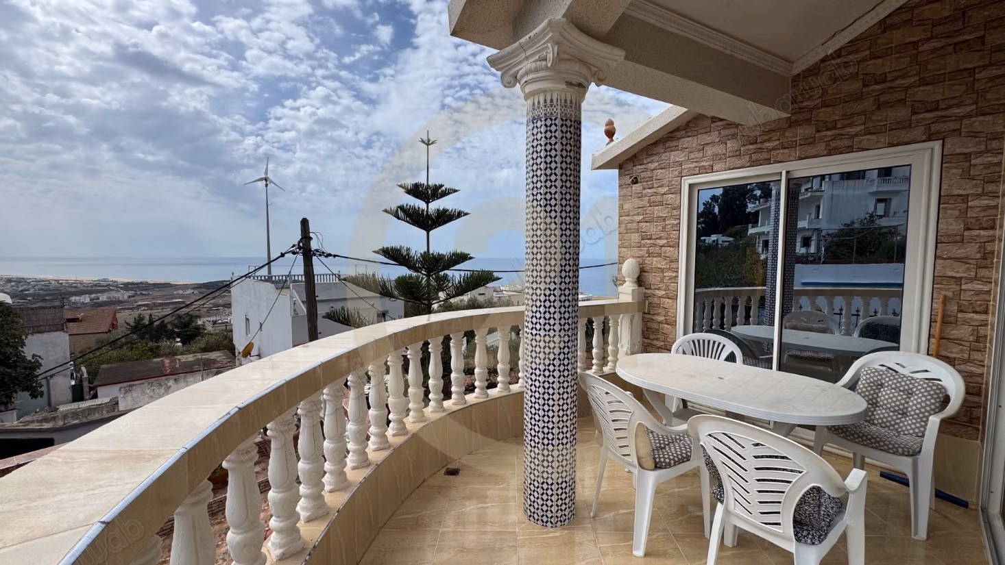 Magnificent villa with panoramic sea view