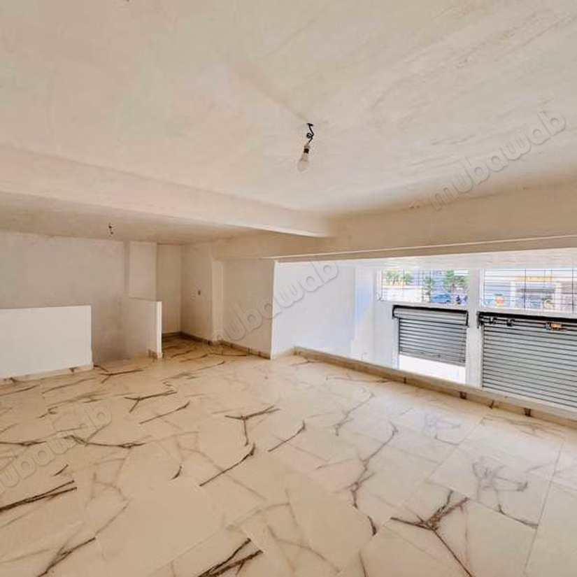Local commercial à Vendre de 174.0 m² à Dar Bouazza,
Ben Abid