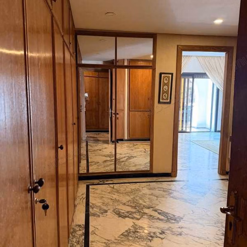 Apartment for Sale of 338.0 m² in Casablanca, Maarif