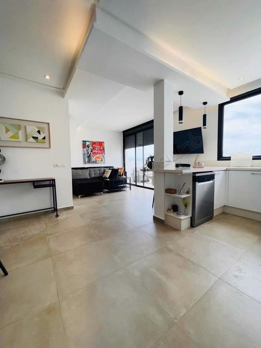 Appartement standing meublé avec terrasse a ha