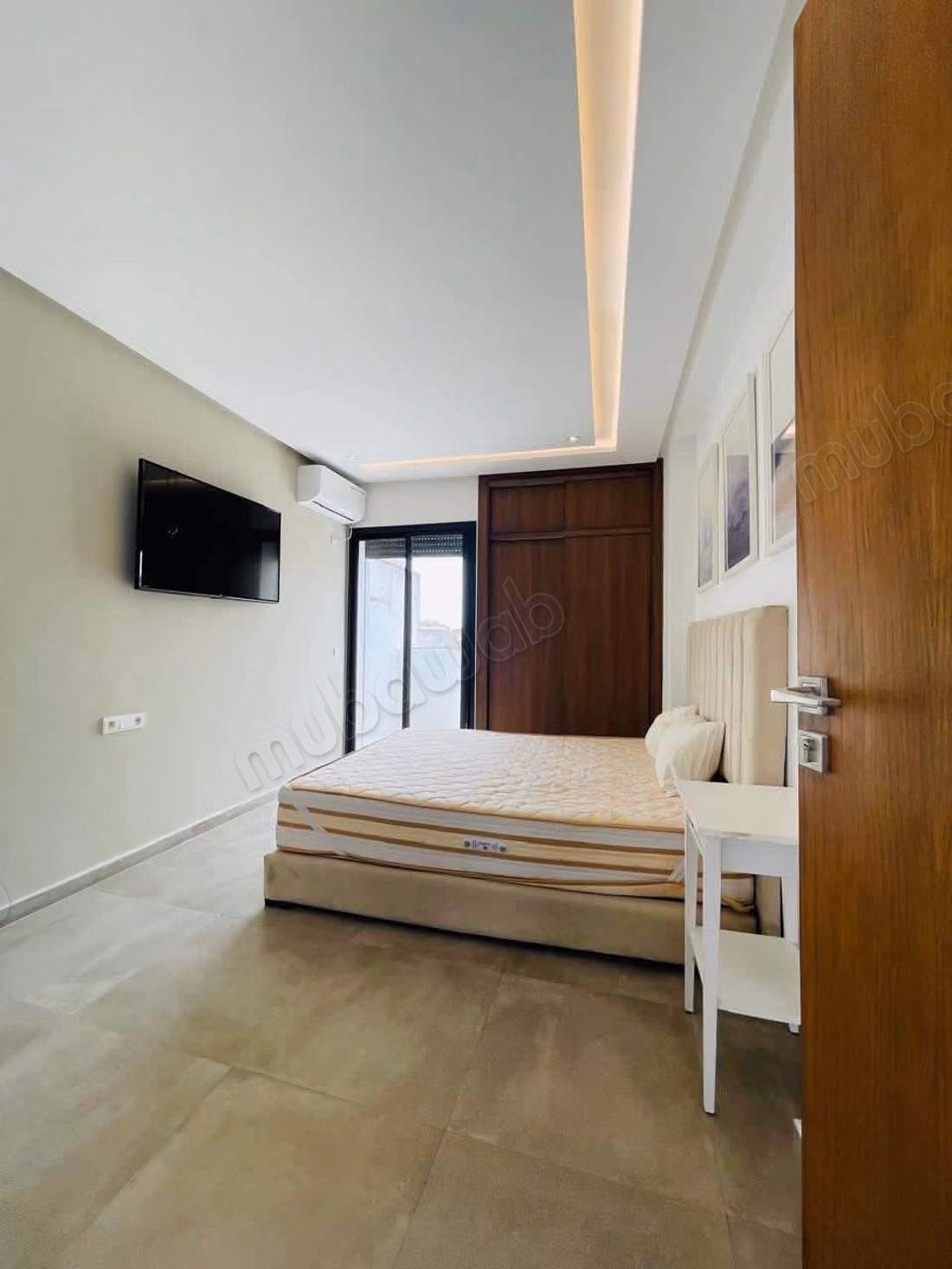 Appartement standing meublé avec terrasse a ha