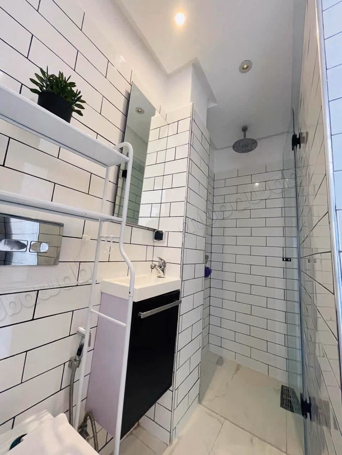 Appartement standing meublé avec terrasse a ha