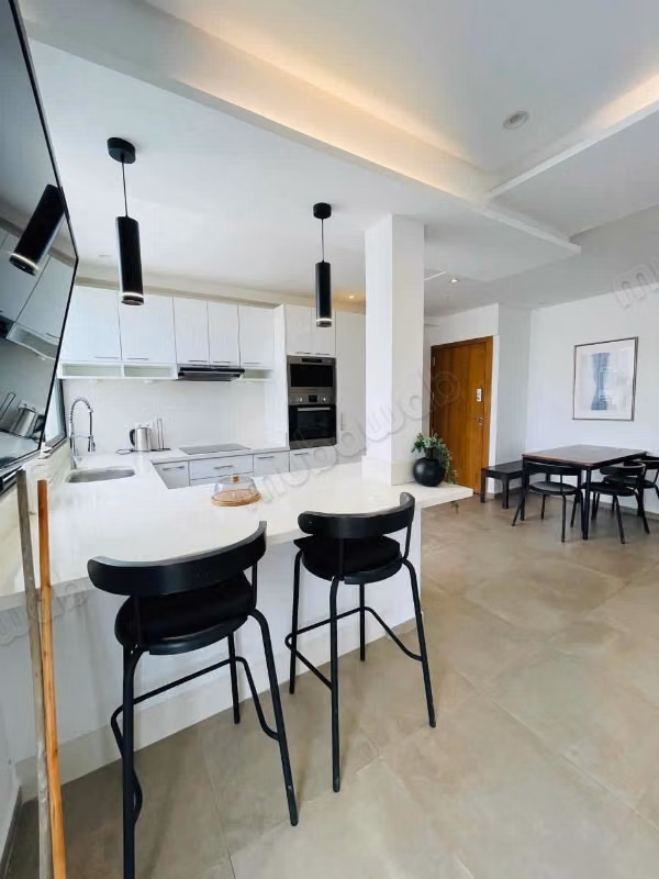 Appartement standing meublé avec terrasse a ha