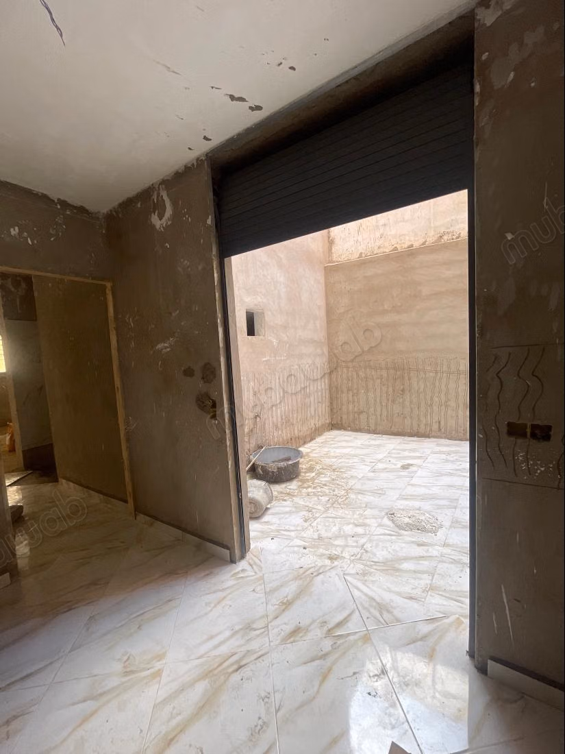 Apartment for sale in Sidi Allal El Bahraoui. 3 beautiful bedrooms. Traditional lounge, general satellite dish