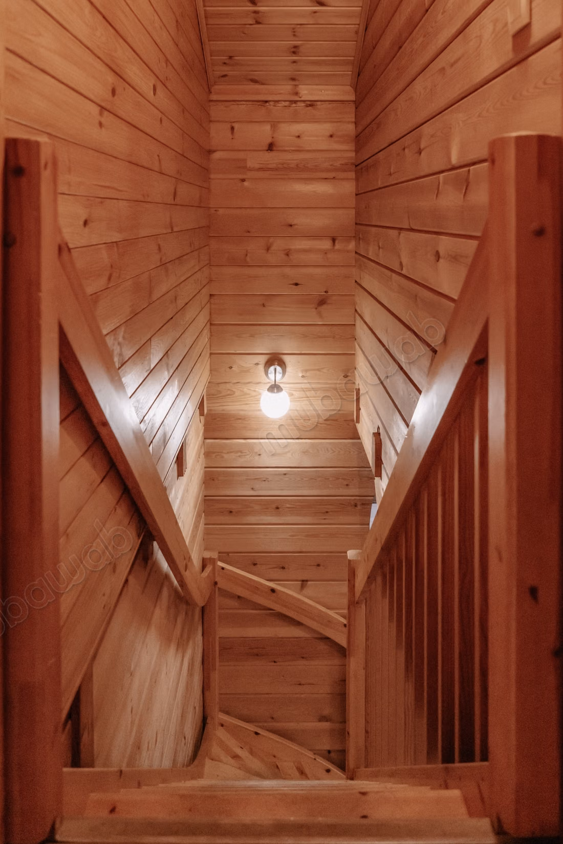 Magnificent Furnished Wooden Chalet. Paris——