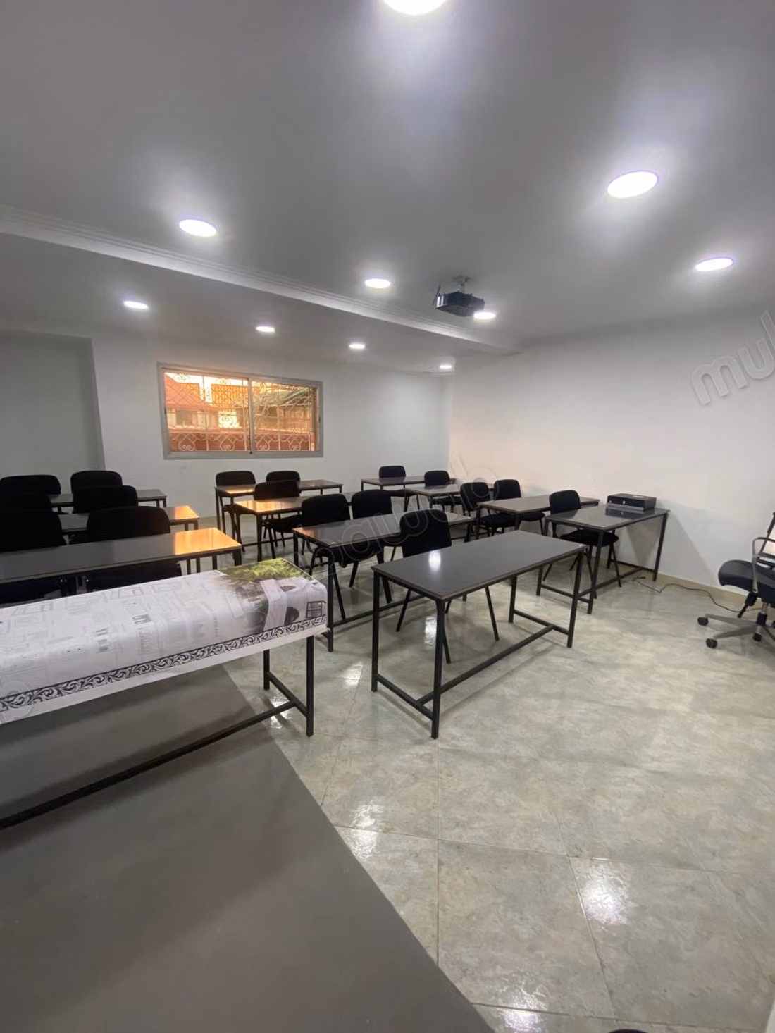 Villa à usage professionnel à louer – tanger