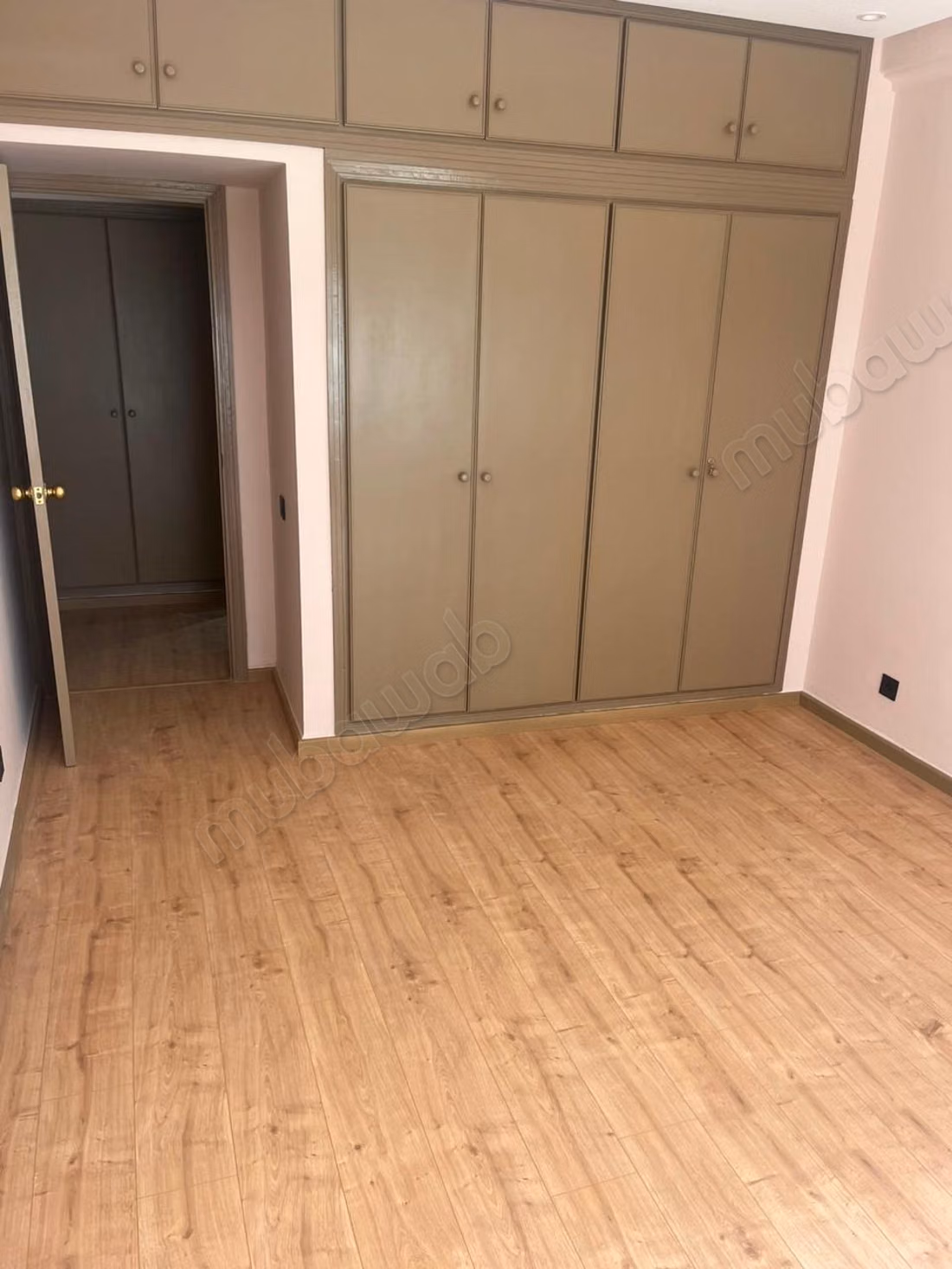 Appartamento completamente ristrutturato ad Agdal