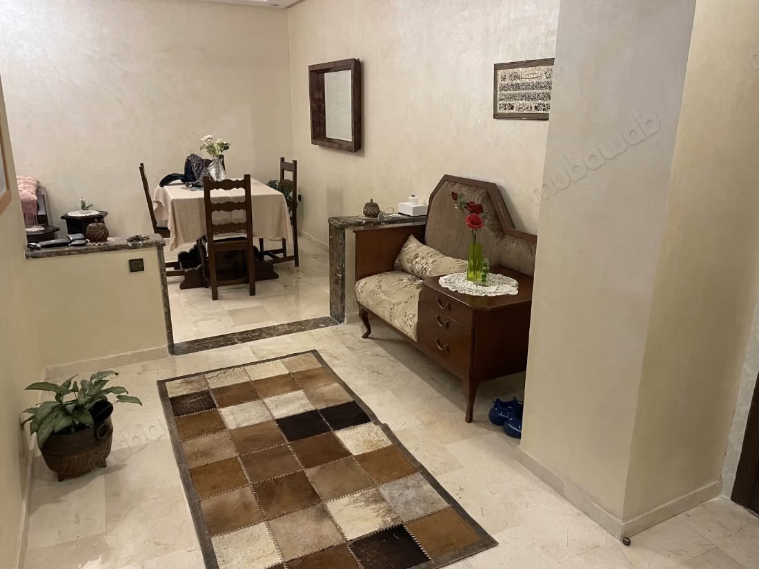 Selling beautiful apartment in secure residence, Abdelmoumen