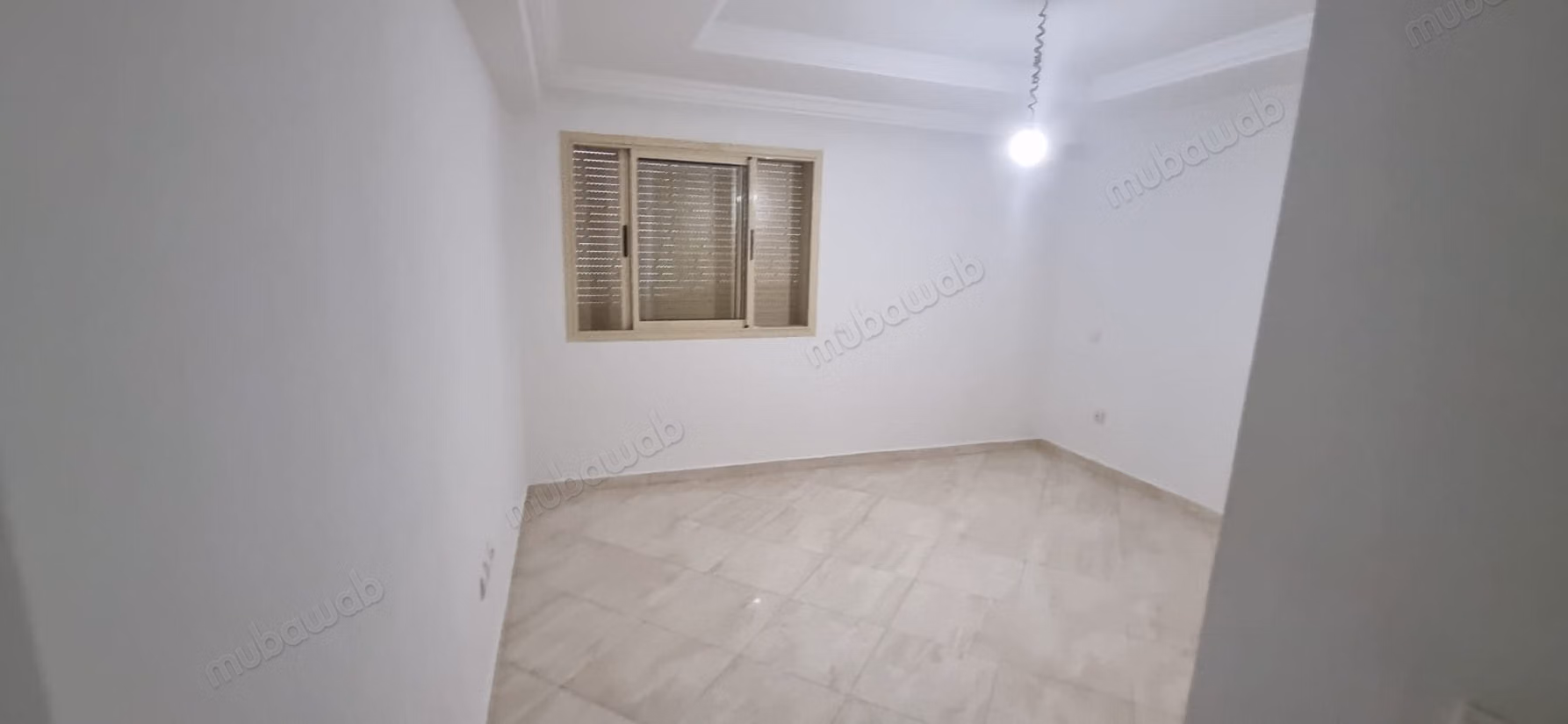 Sell apartment in Tamesna. 6 comfortable rooms. Typical Moroccan living room, secure residence