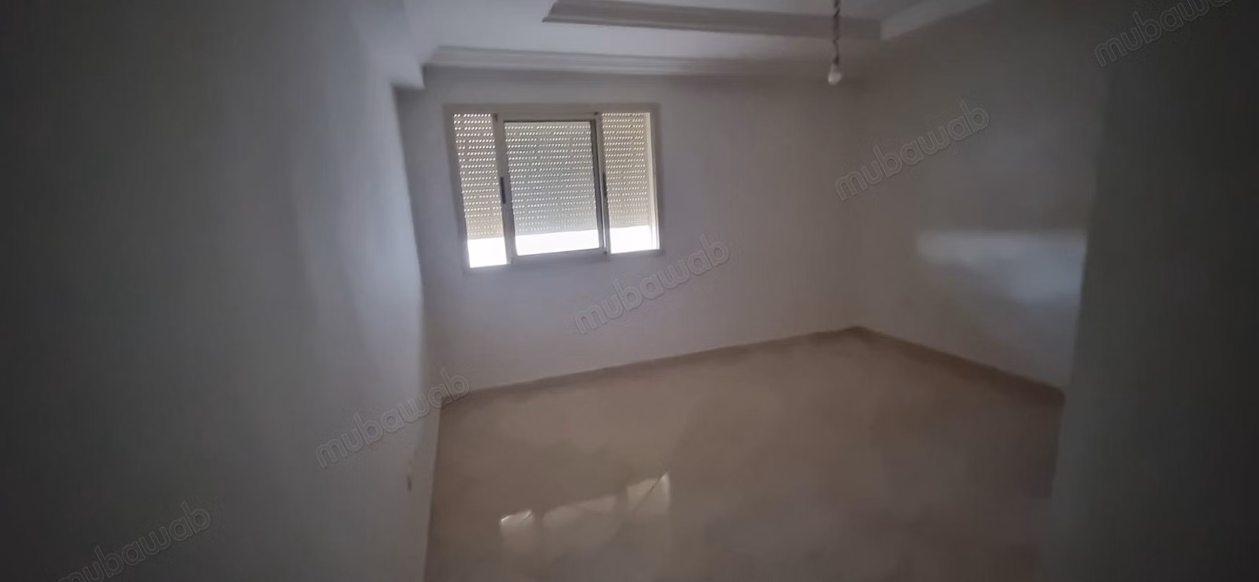 Sell apartment in Tamesna. 6 comfortable rooms. Typical Moroccan living room, secure residence