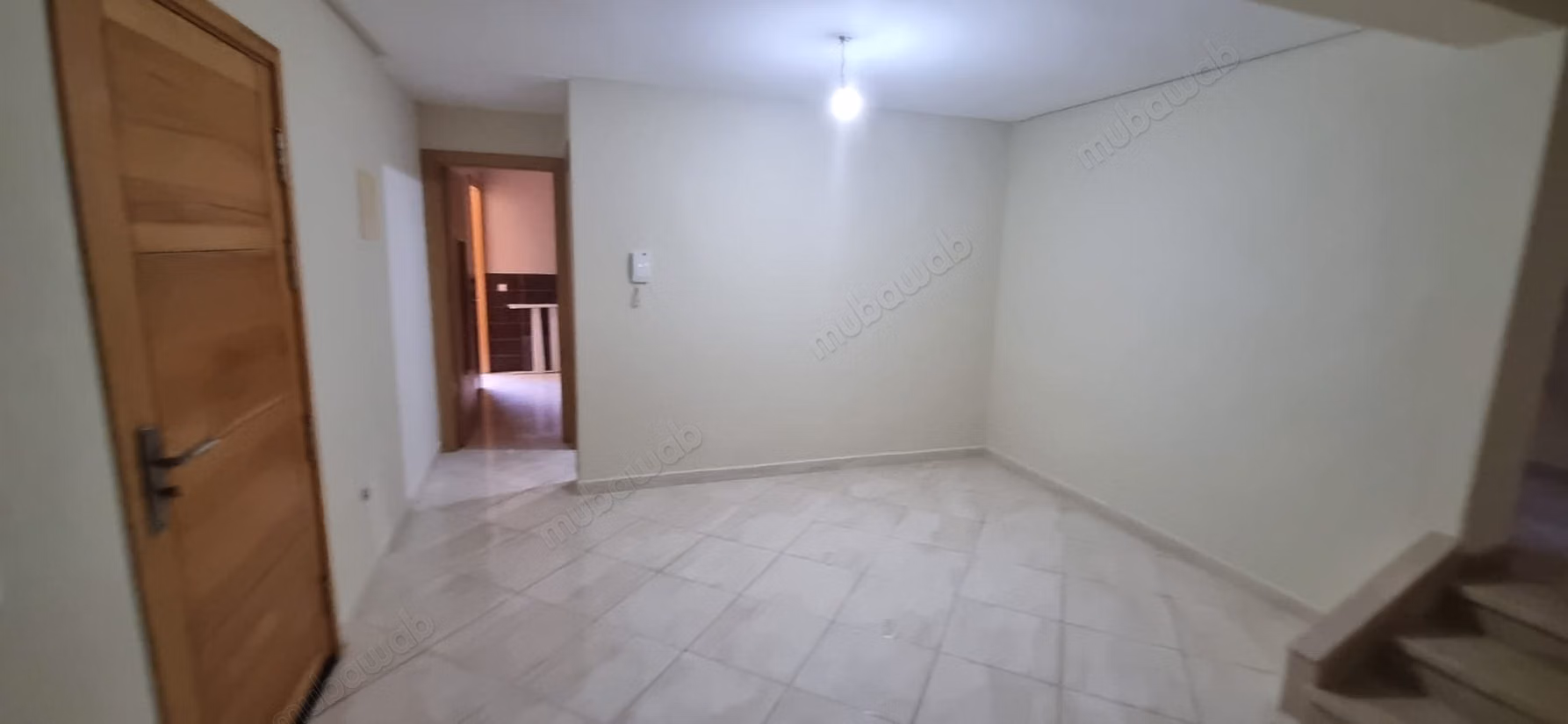 Sell apartment in Tamesna. 6 comfortable rooms. Typical Moroccan living room, secure residence
