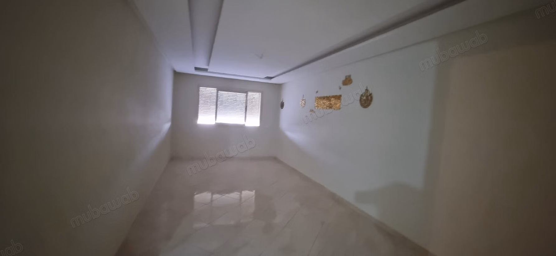 Sell apartment in Tamesna. 6 comfortable rooms. Typical Moroccan living room, secure residence